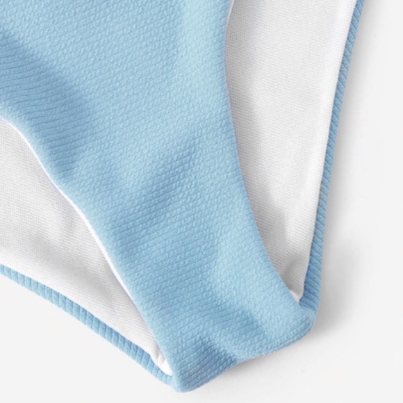 🎉 Bottoms Blue Seam Detail Bikini! - Picture 4 of 7